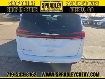 2023 Chrysler Pacifica Touring L