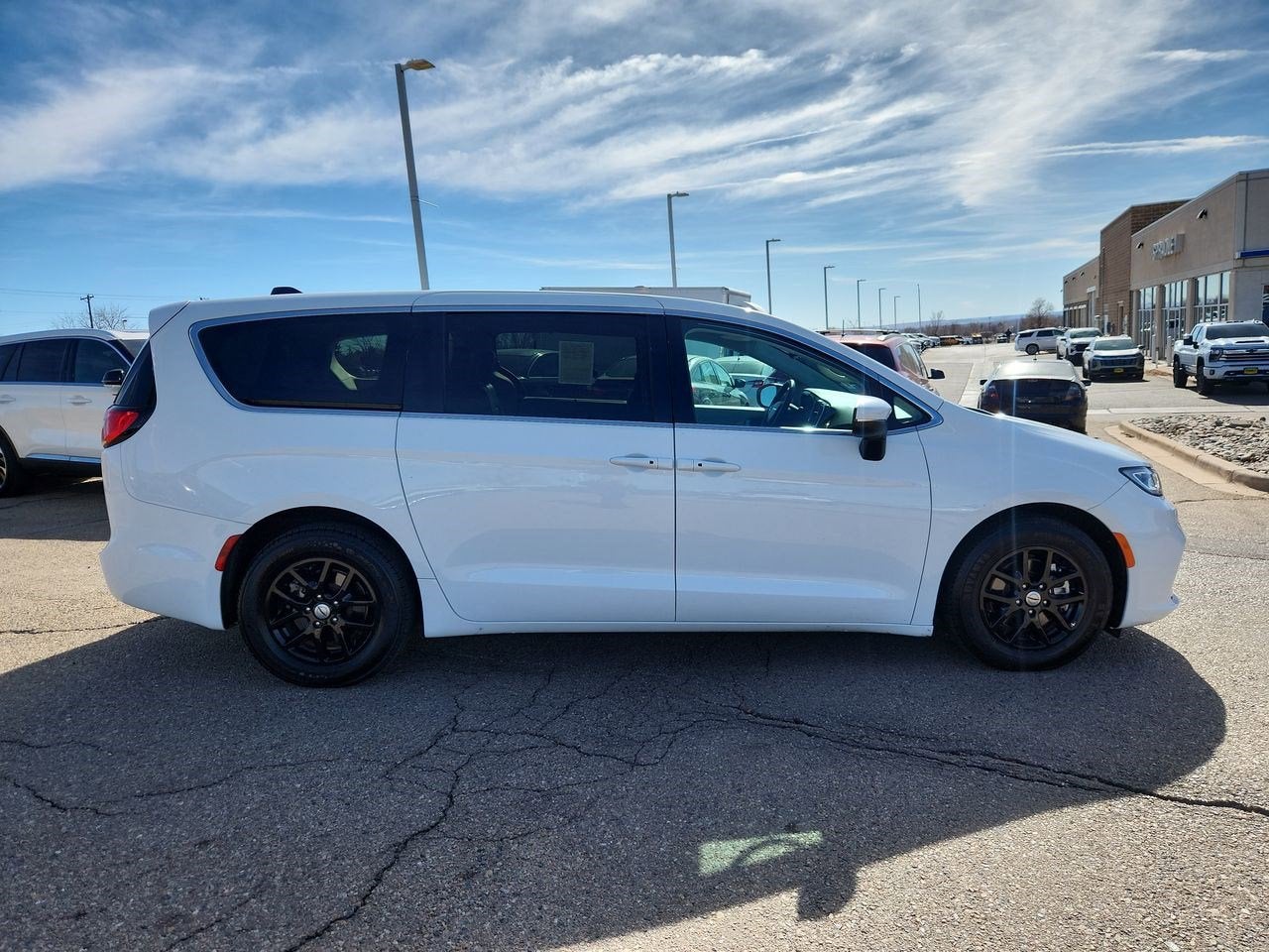 2023 Chrysler Pacifica Touring L