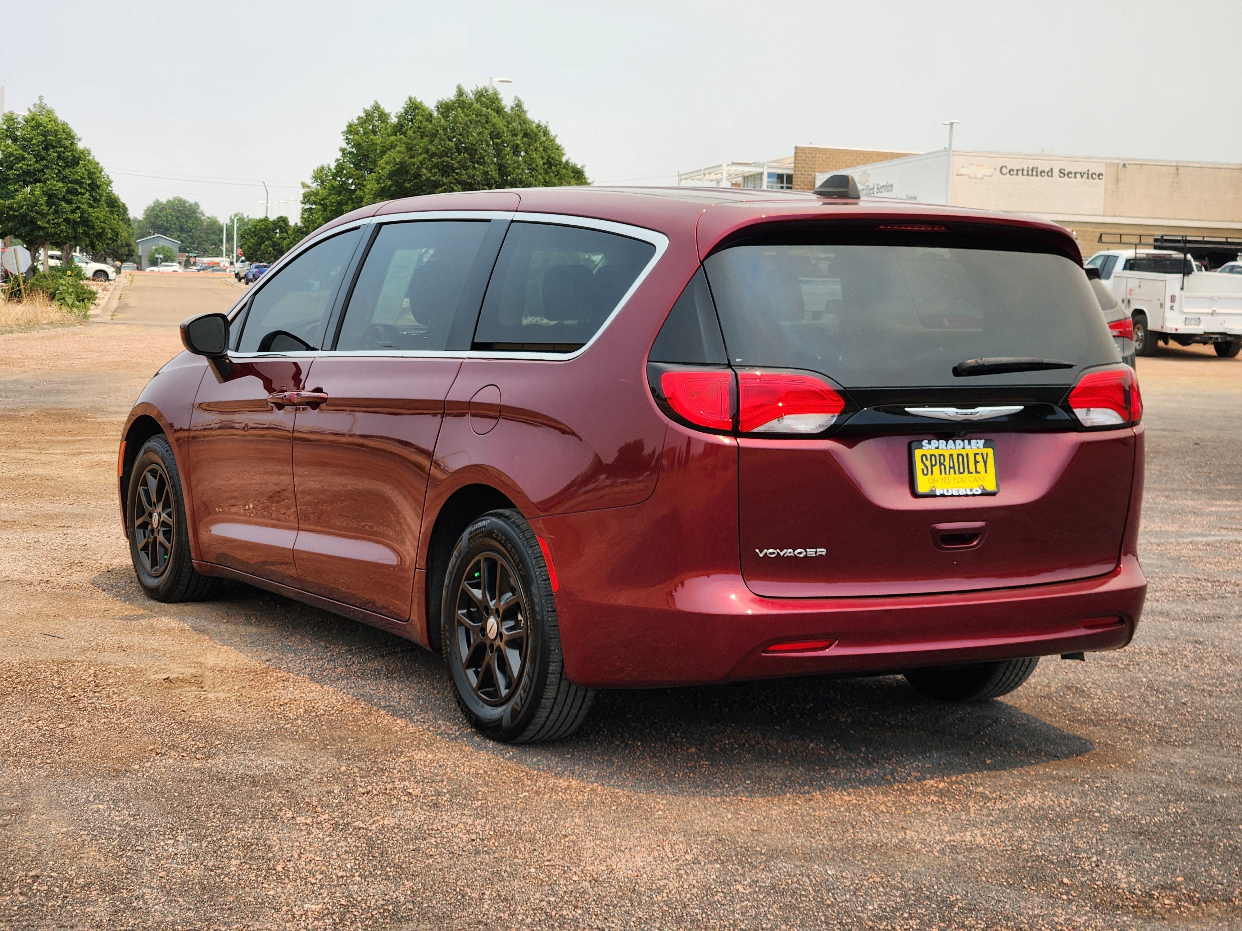 2023 Chrysler Voyager LX