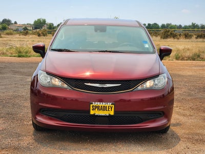 2023 Chrysler Voyager LX