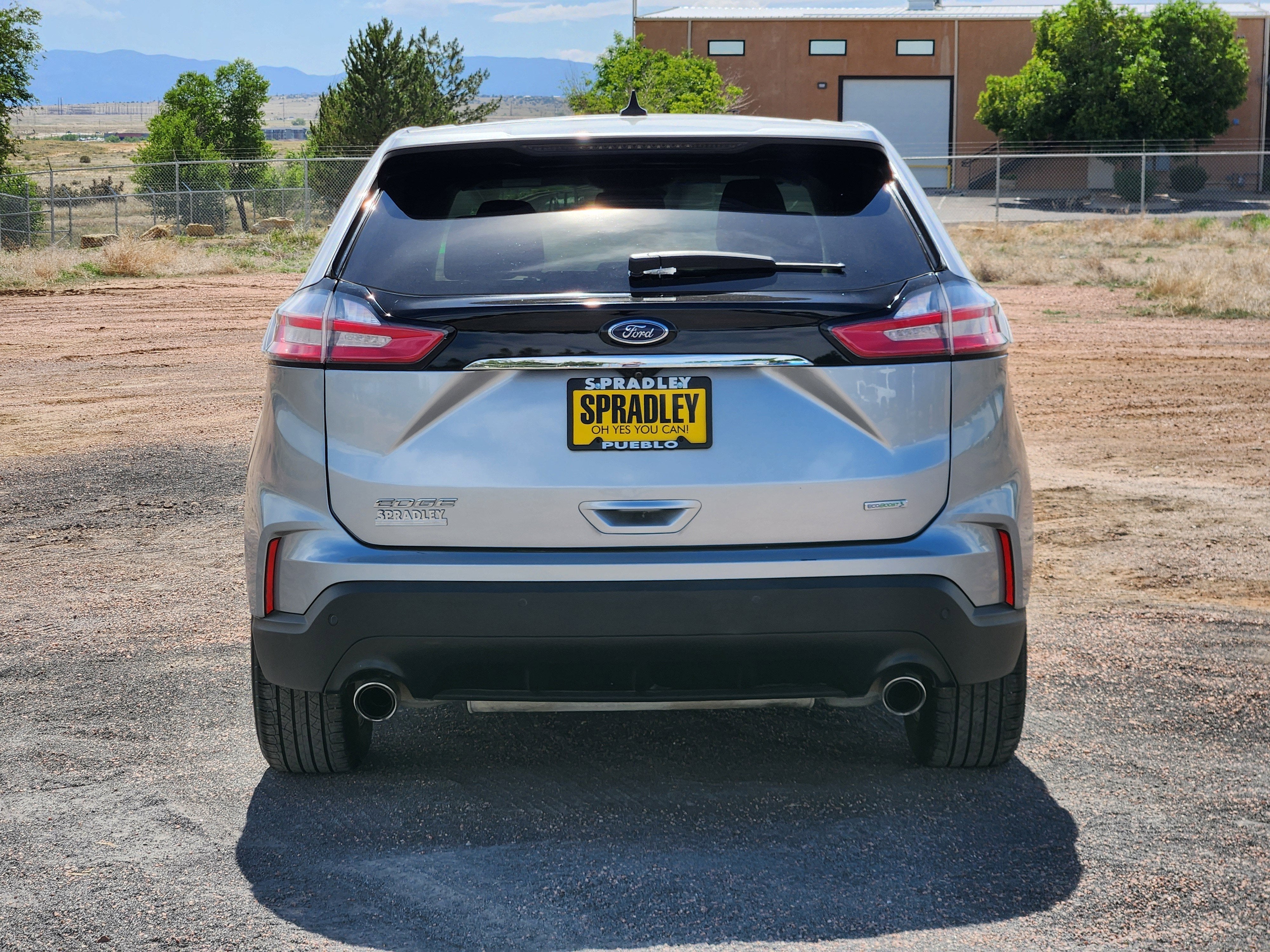 2020 Ford Edge SE