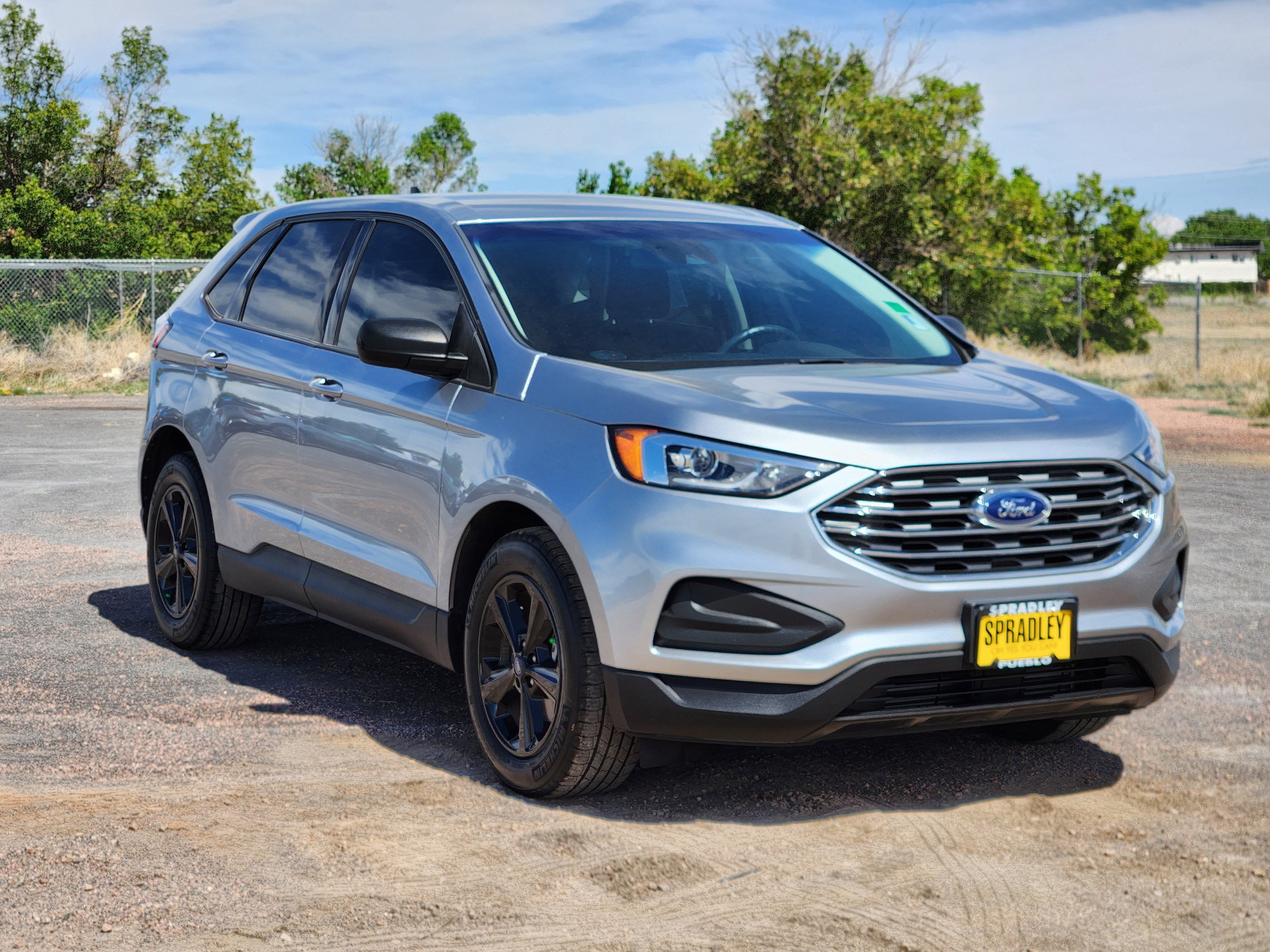 2020 Ford Edge SE