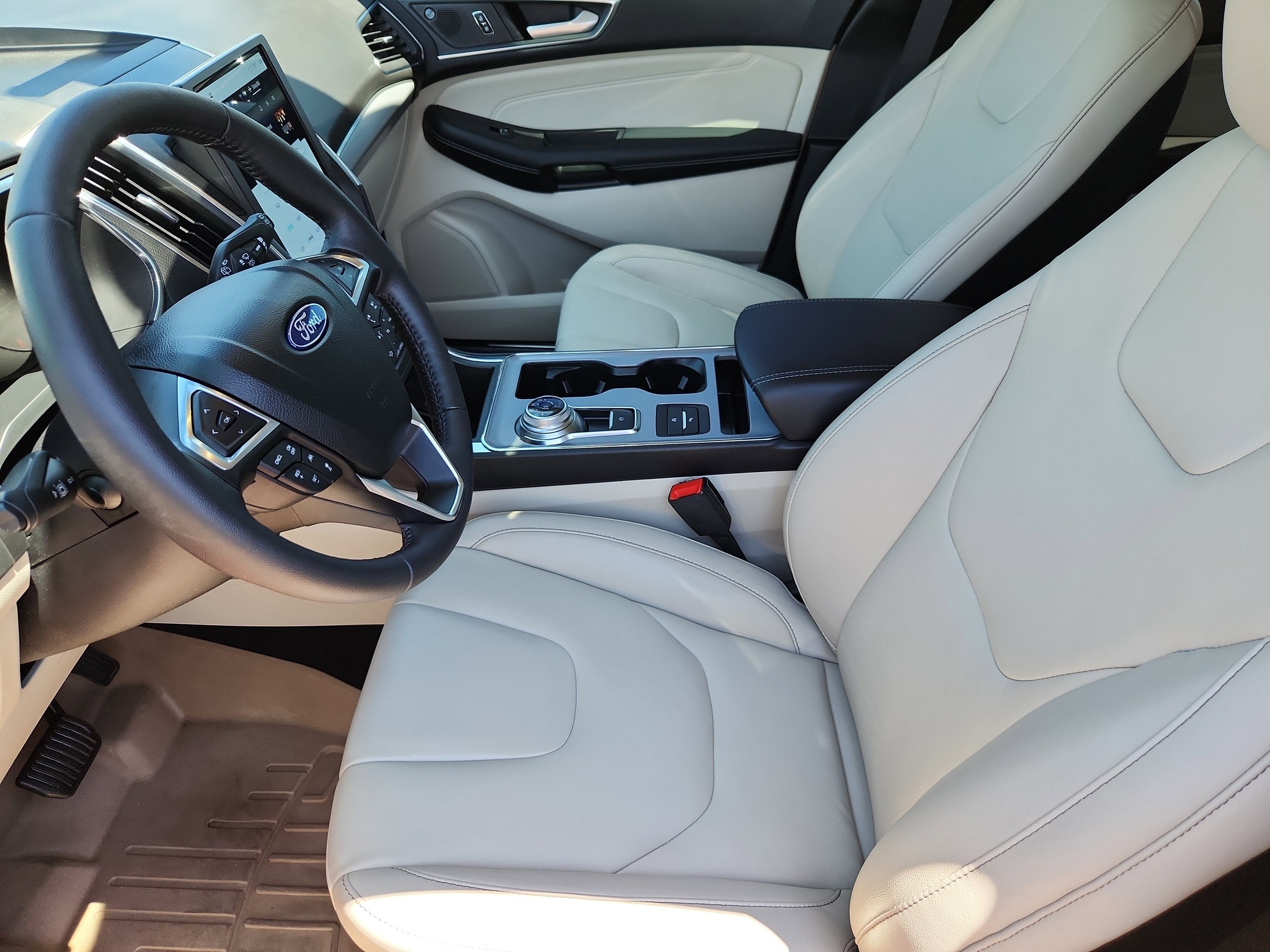 2021 Ford Edge Titanium
