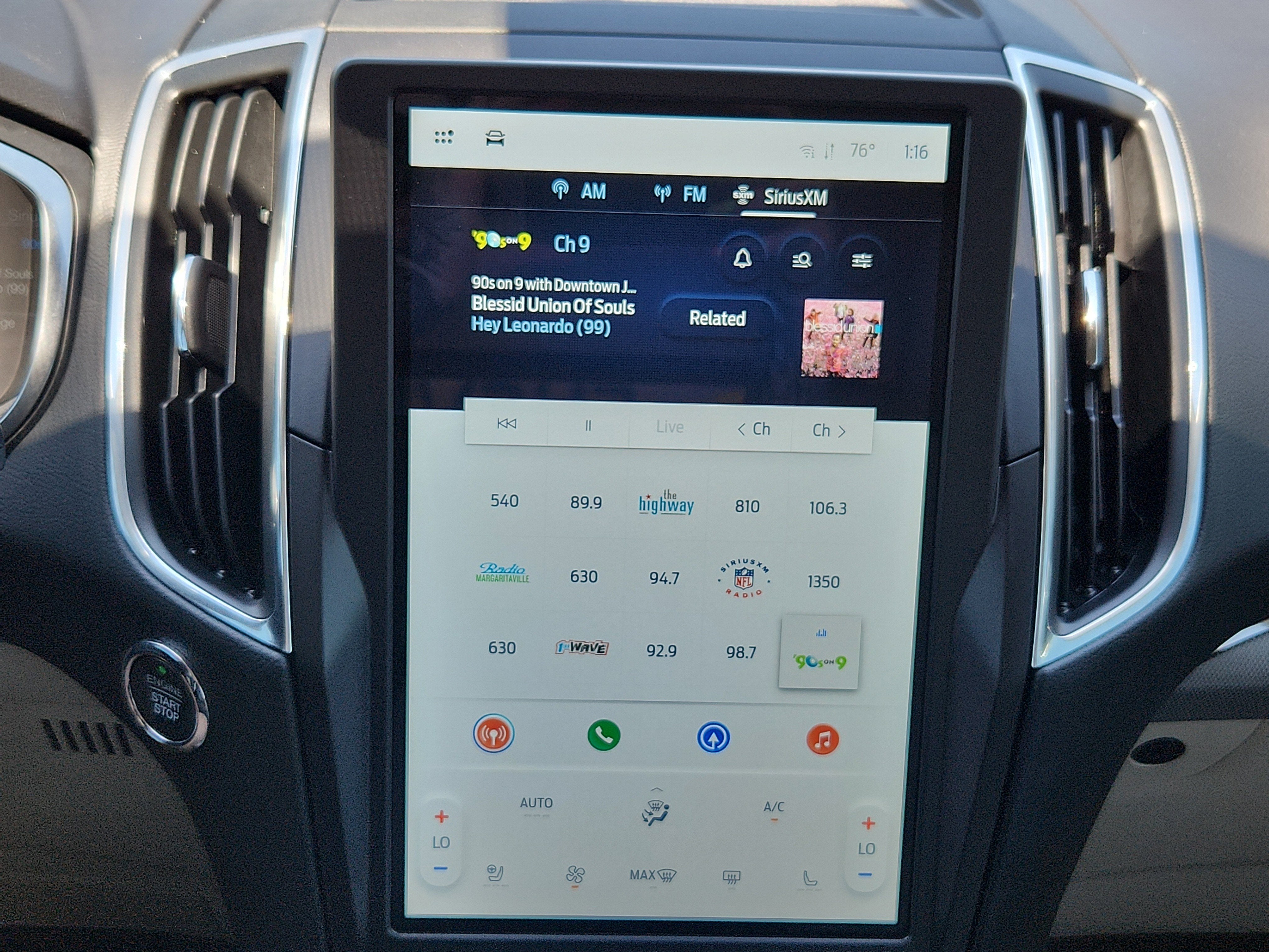 2021 Ford Edge Titanium