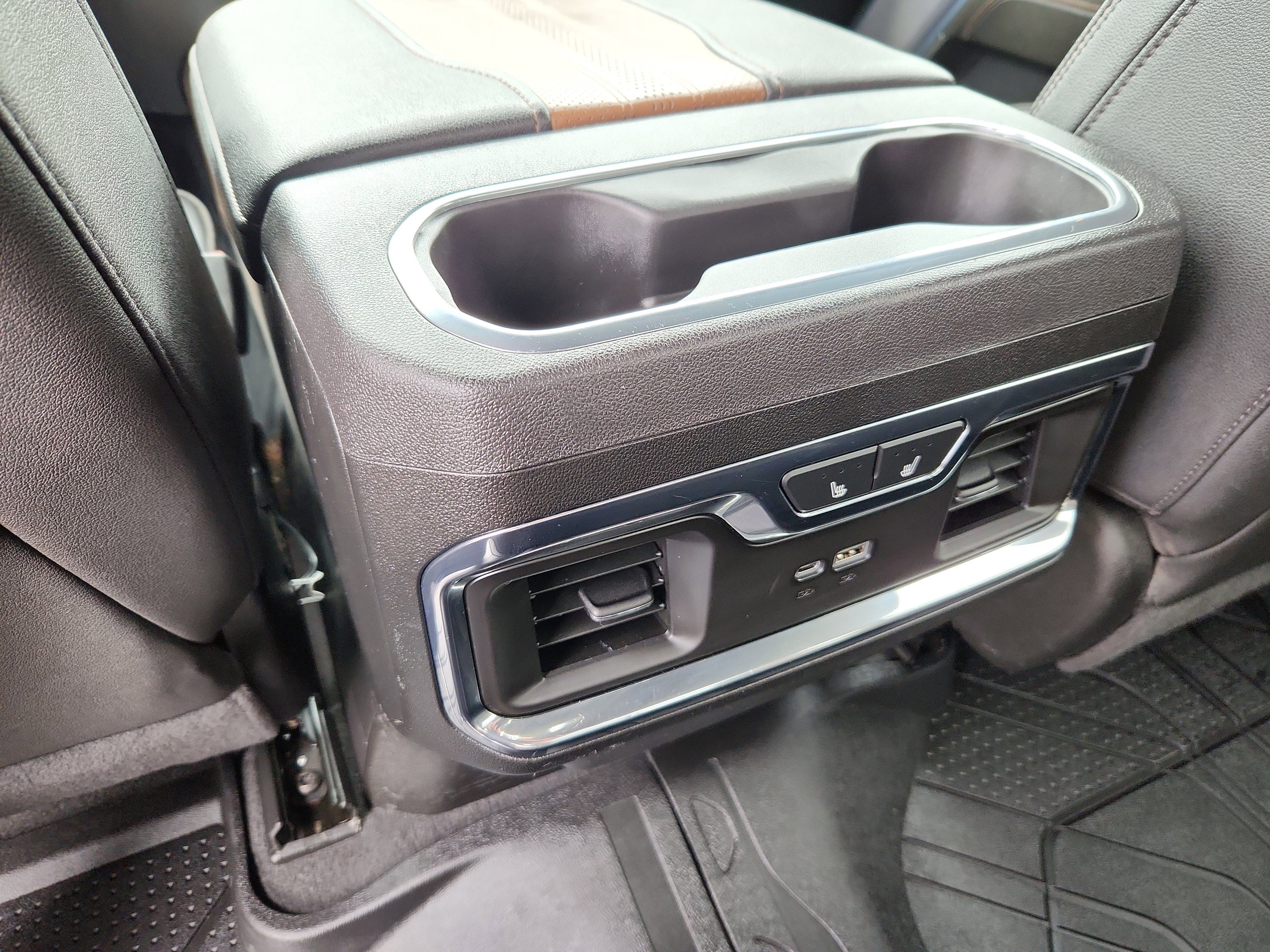 2024 Chevrolet Silverado 3500 HD High Country
