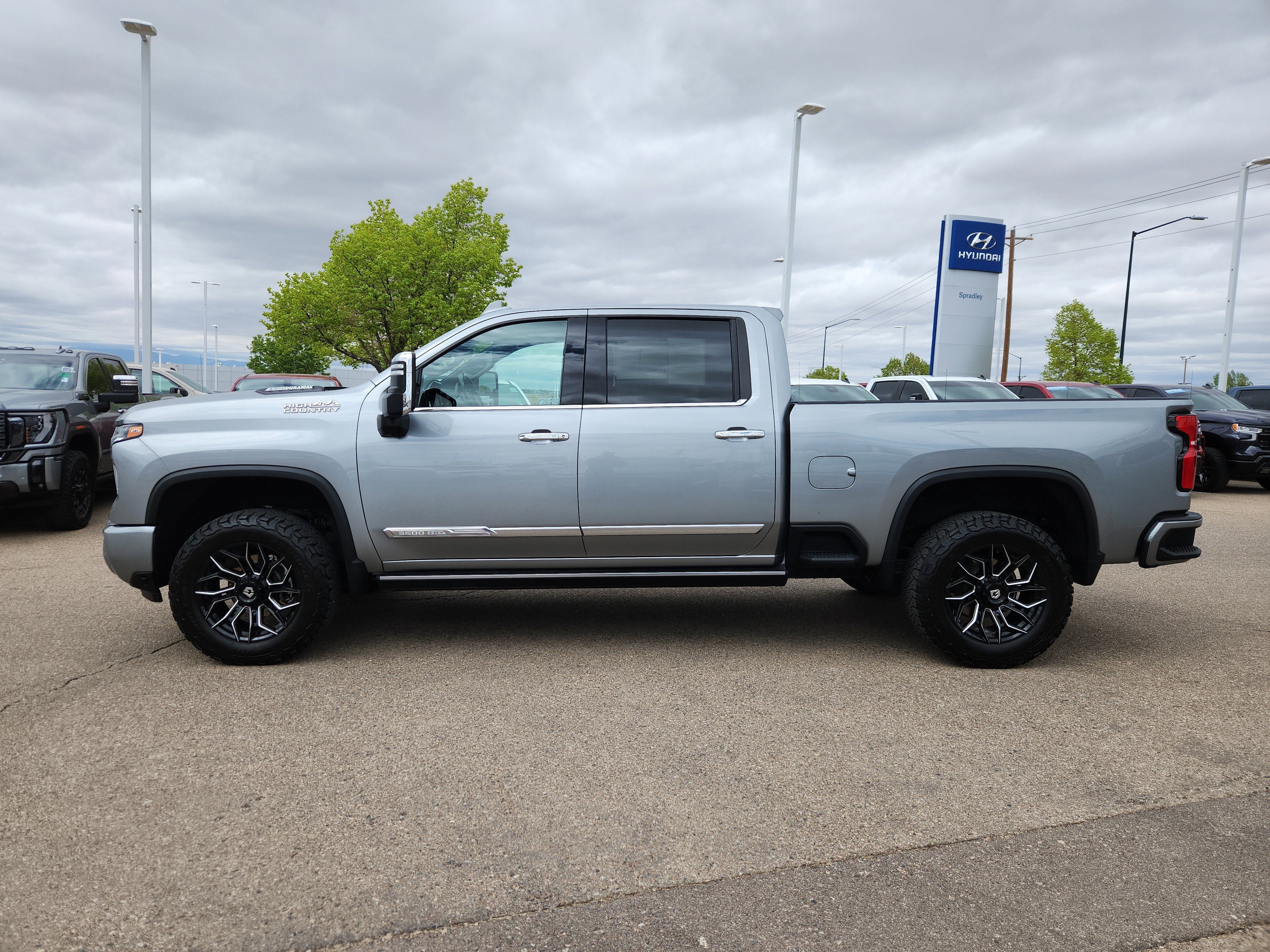 2024 Chevrolet Silverado 3500 HD High Country