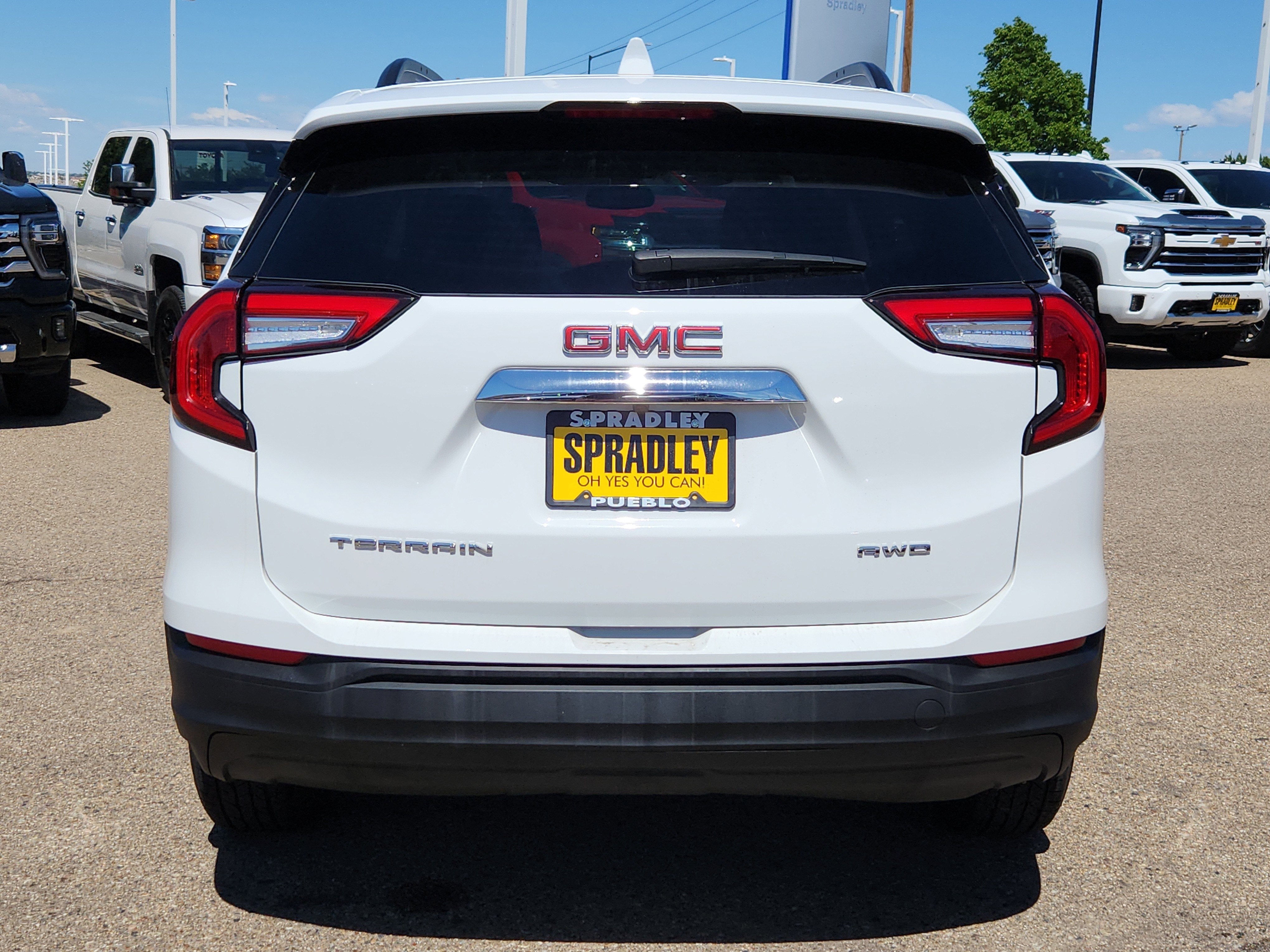 2022 GMC Terrain SLE