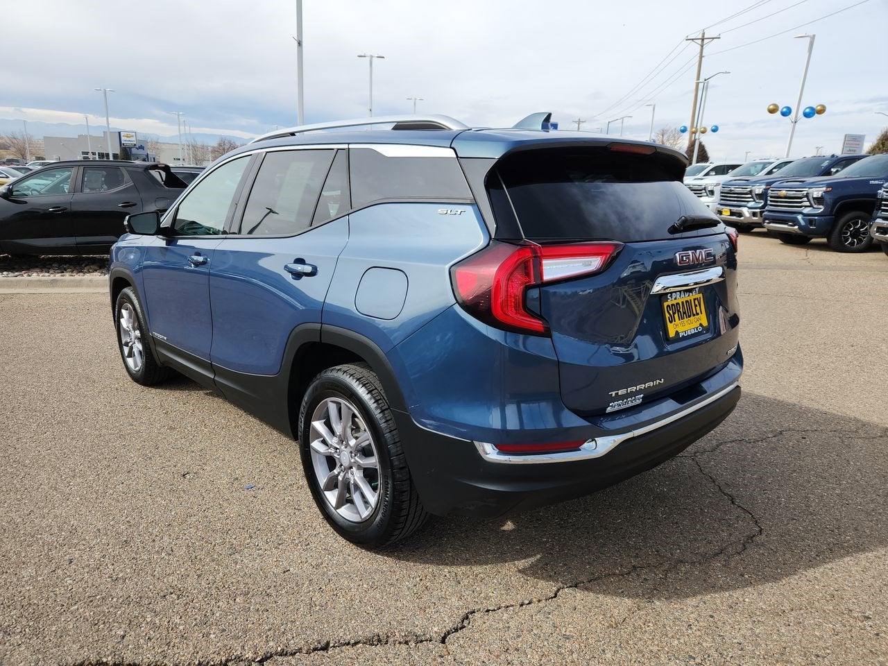 2024 GMC Terrain SLT