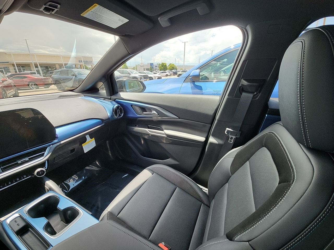 2025 Chevrolet Equinox EV LT