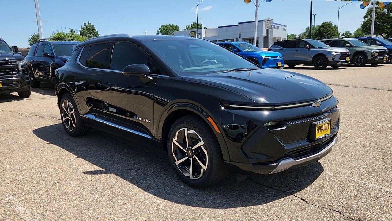 2025 Chevrolet Equinox EV LT