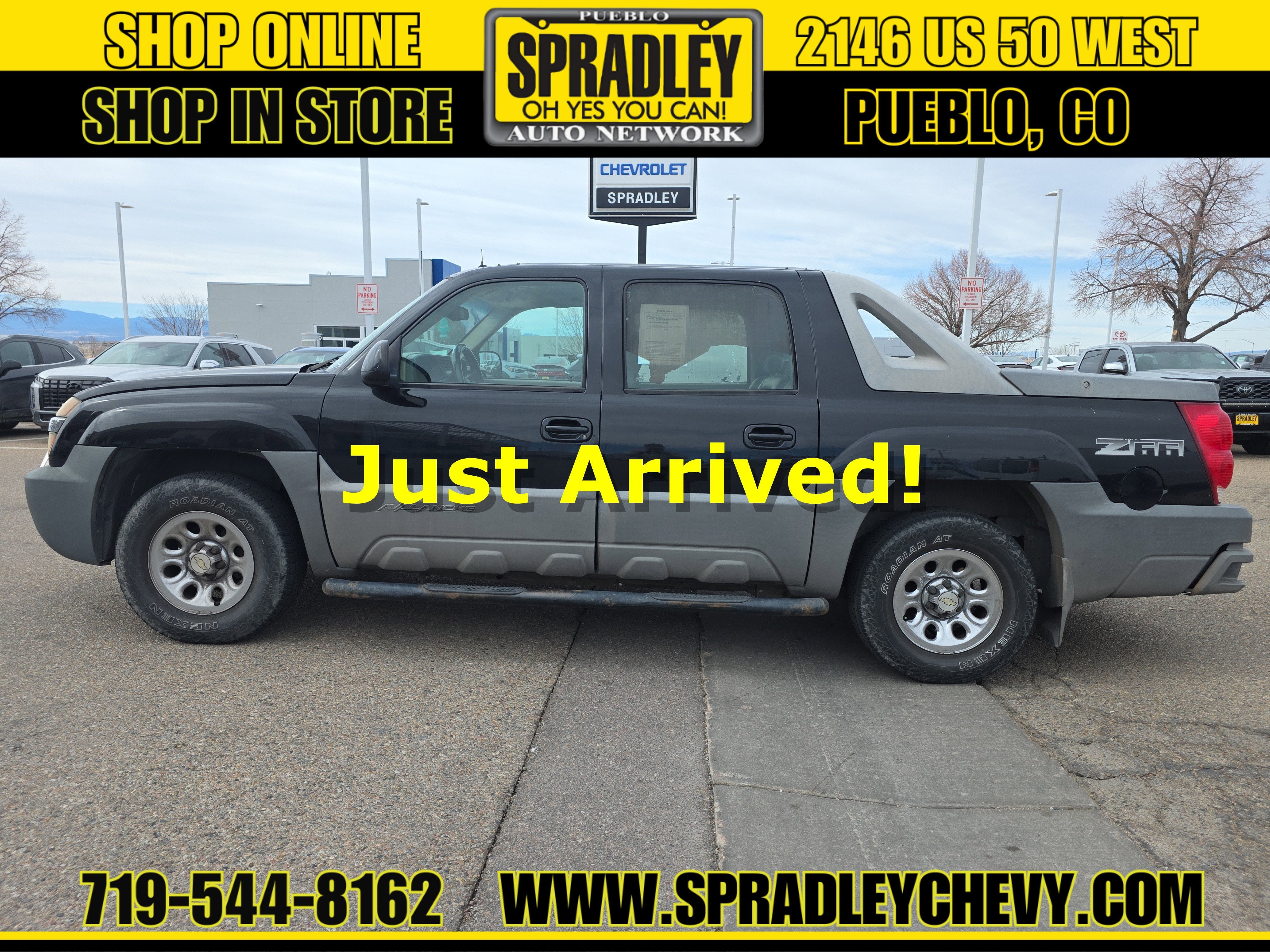 2002 Chevrolet Avalanche Base