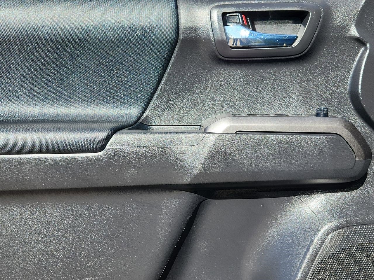 2022 Toyota Tacoma 4WD SR