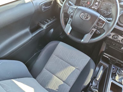 2022 Toyota Tacoma 4WD SR