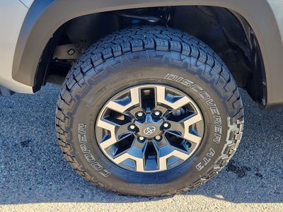 2022 Toyota Tacoma 4WD SR