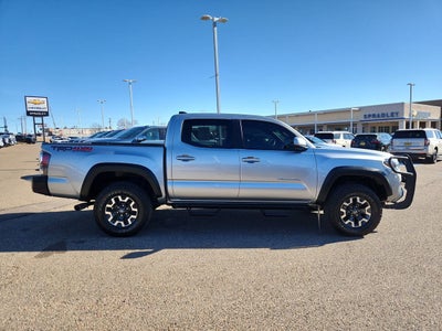 2022 Toyota Tacoma 4WD SR