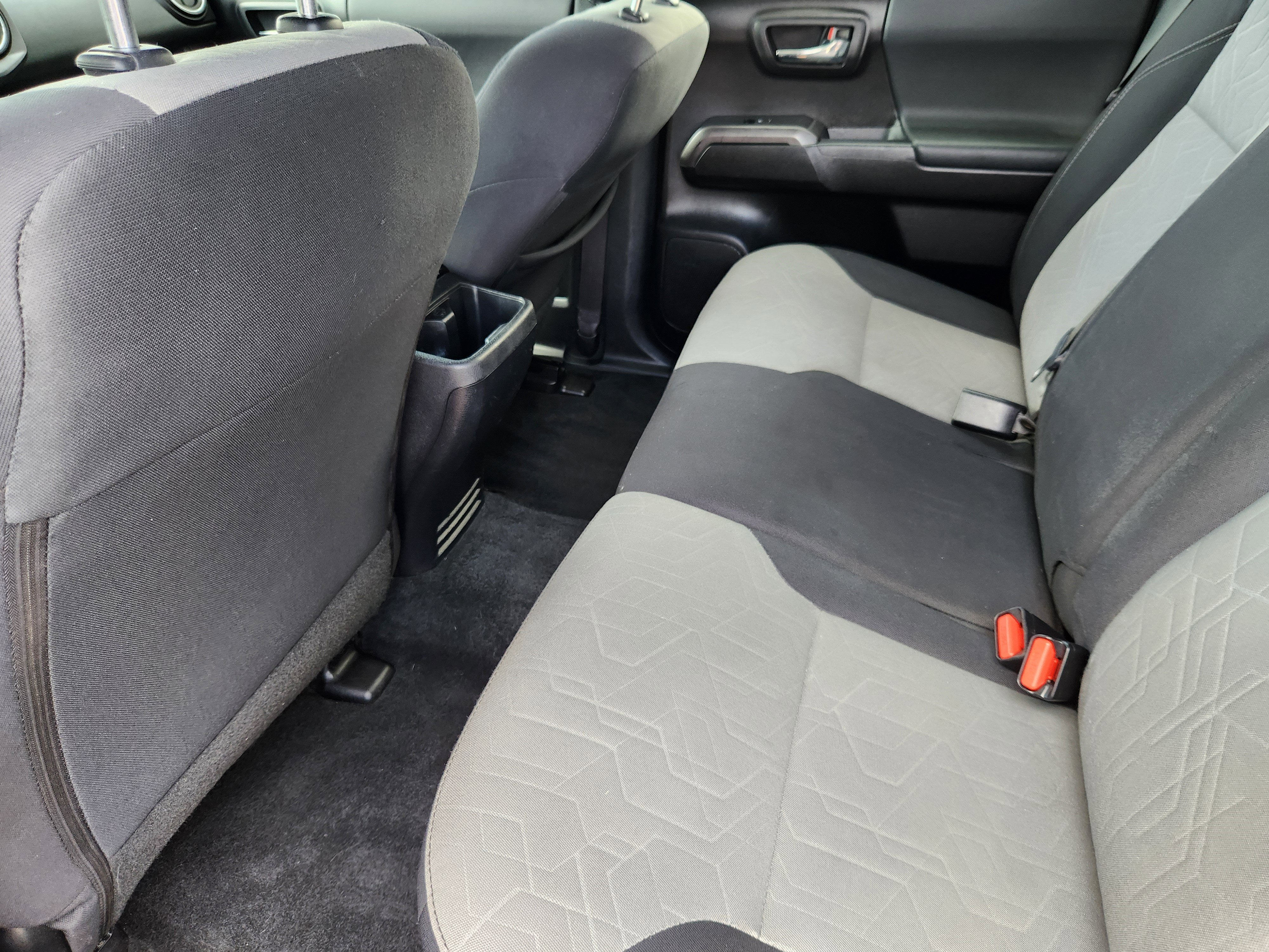 2022 Toyota Tacoma 4WD SR