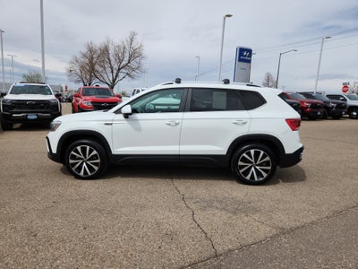 2023 Volkswagen Taos SE