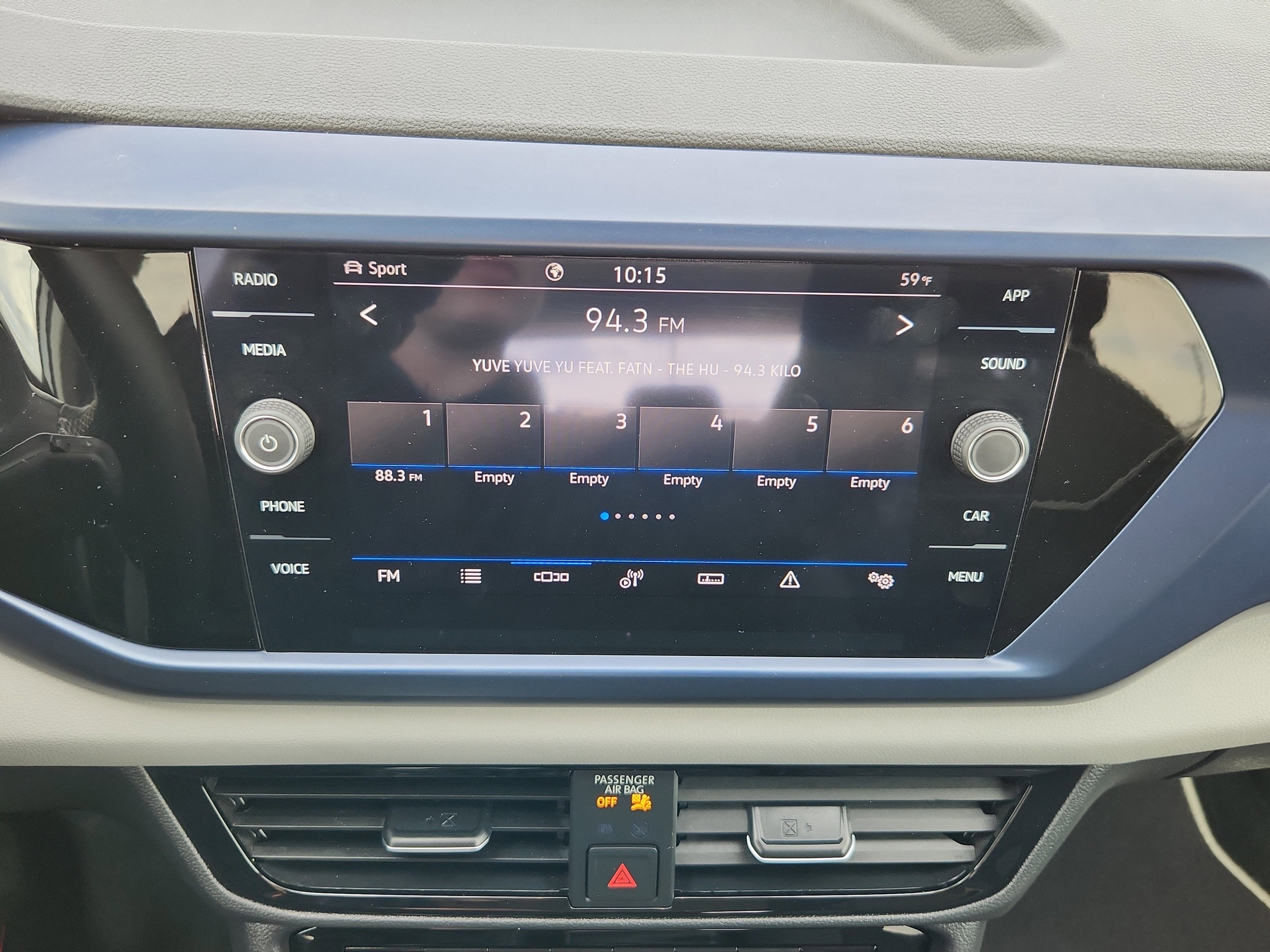 2023 Volkswagen Taos SE