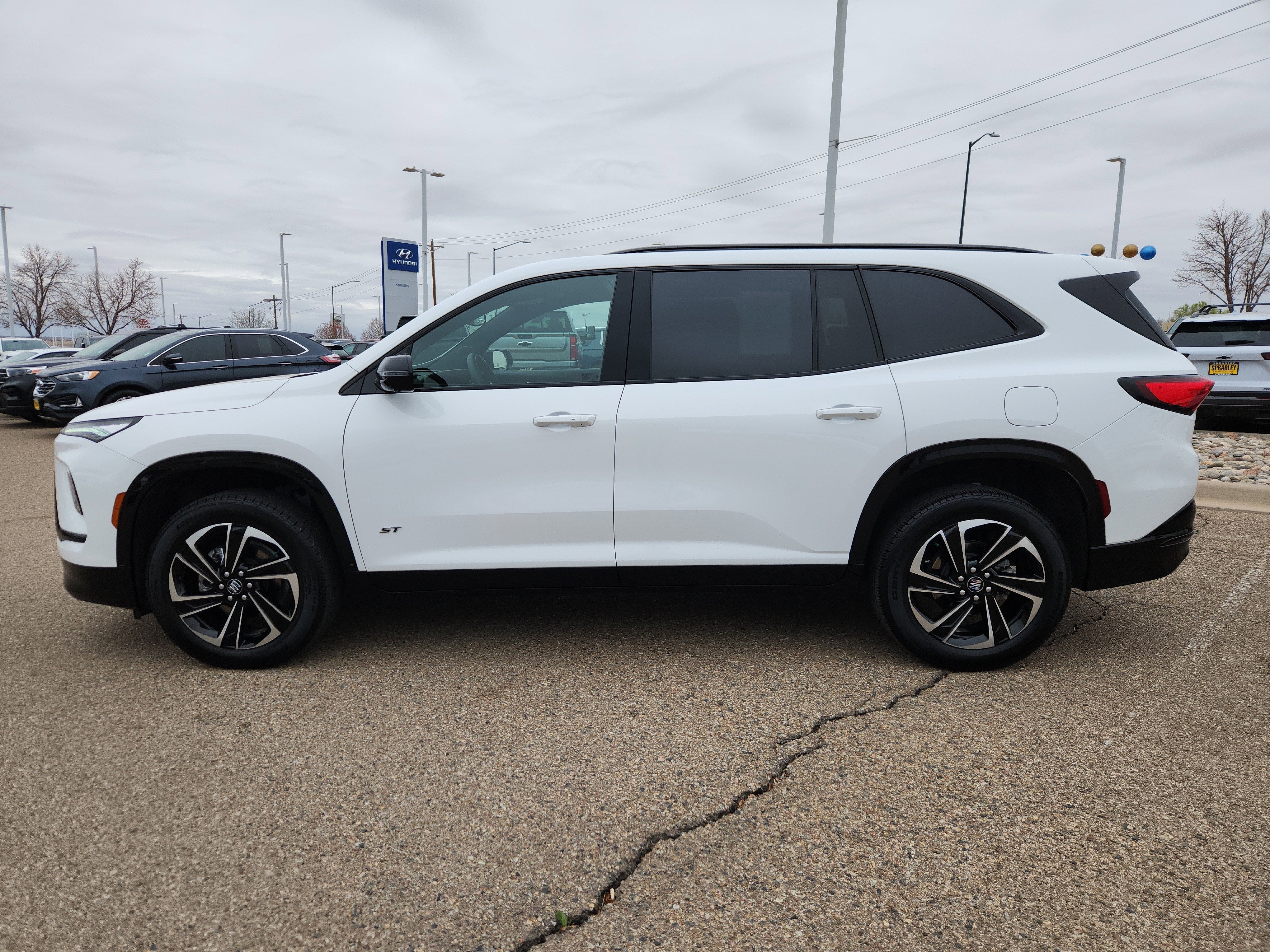 2025 Buick Enclave Sport Touring