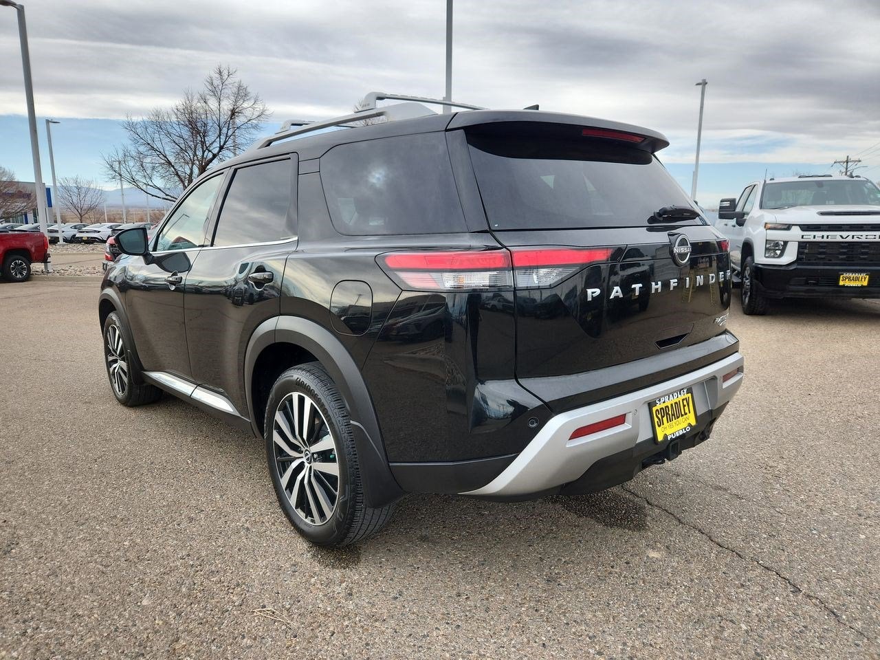 2024 Nissan Pathfinder Platinum