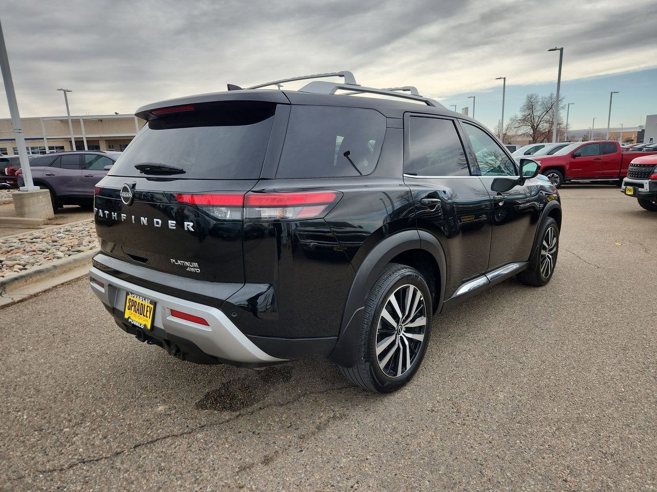 2024 Nissan Pathfinder Platinum