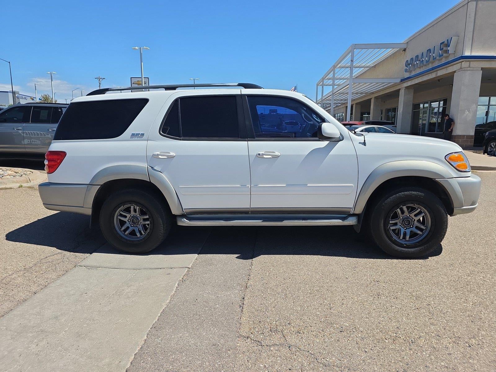 2004 Toyota Sequoia SR5