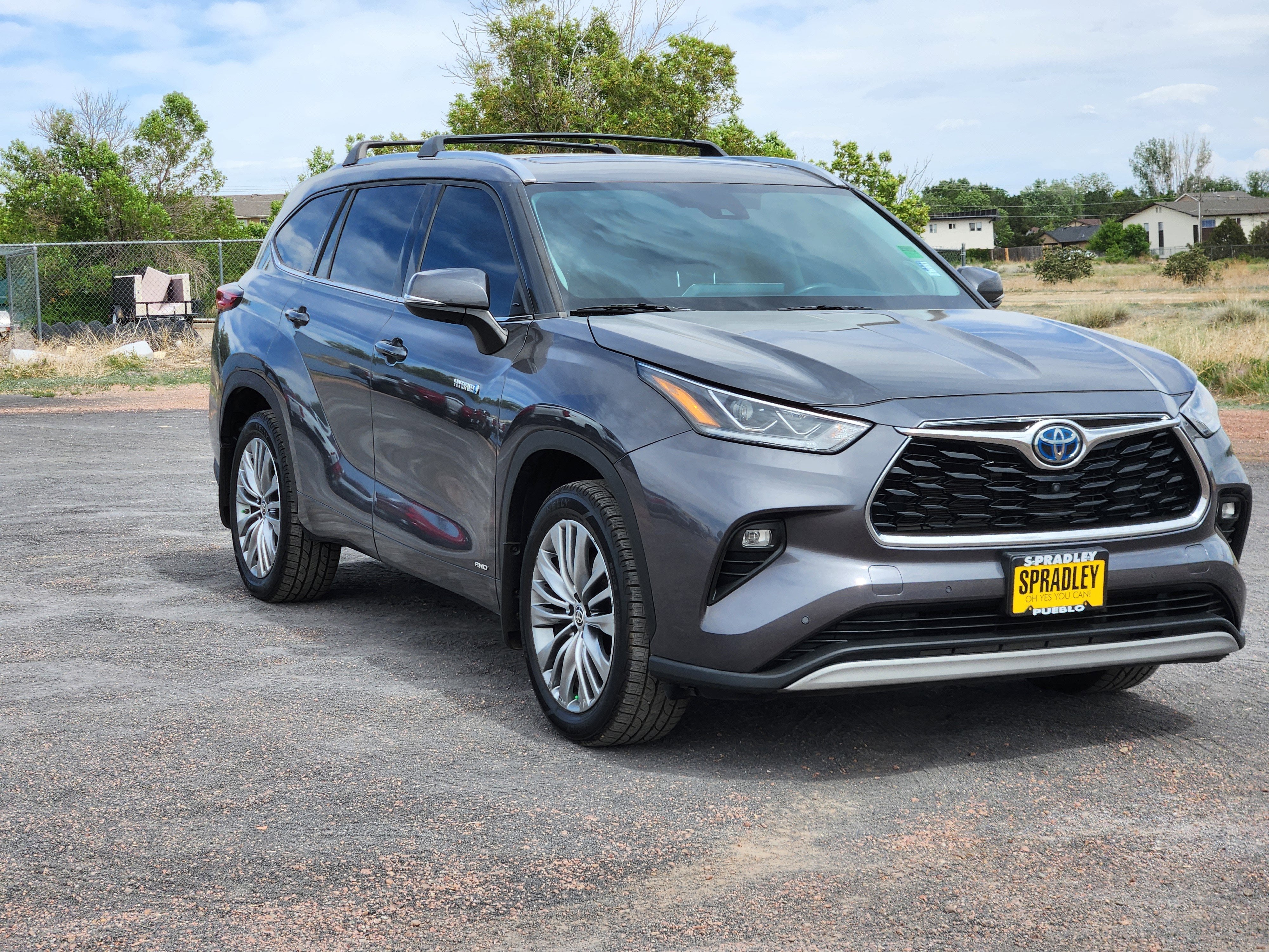 2021 Toyota Highlander Hybrid Platinum