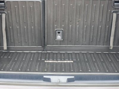 2021 Toyota Highlander Hybrid Platinum