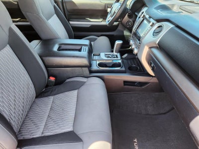 2017 Toyota Tundra 4WD SR5