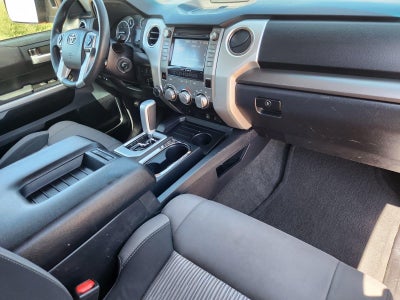 2017 Toyota Tundra 4WD SR5