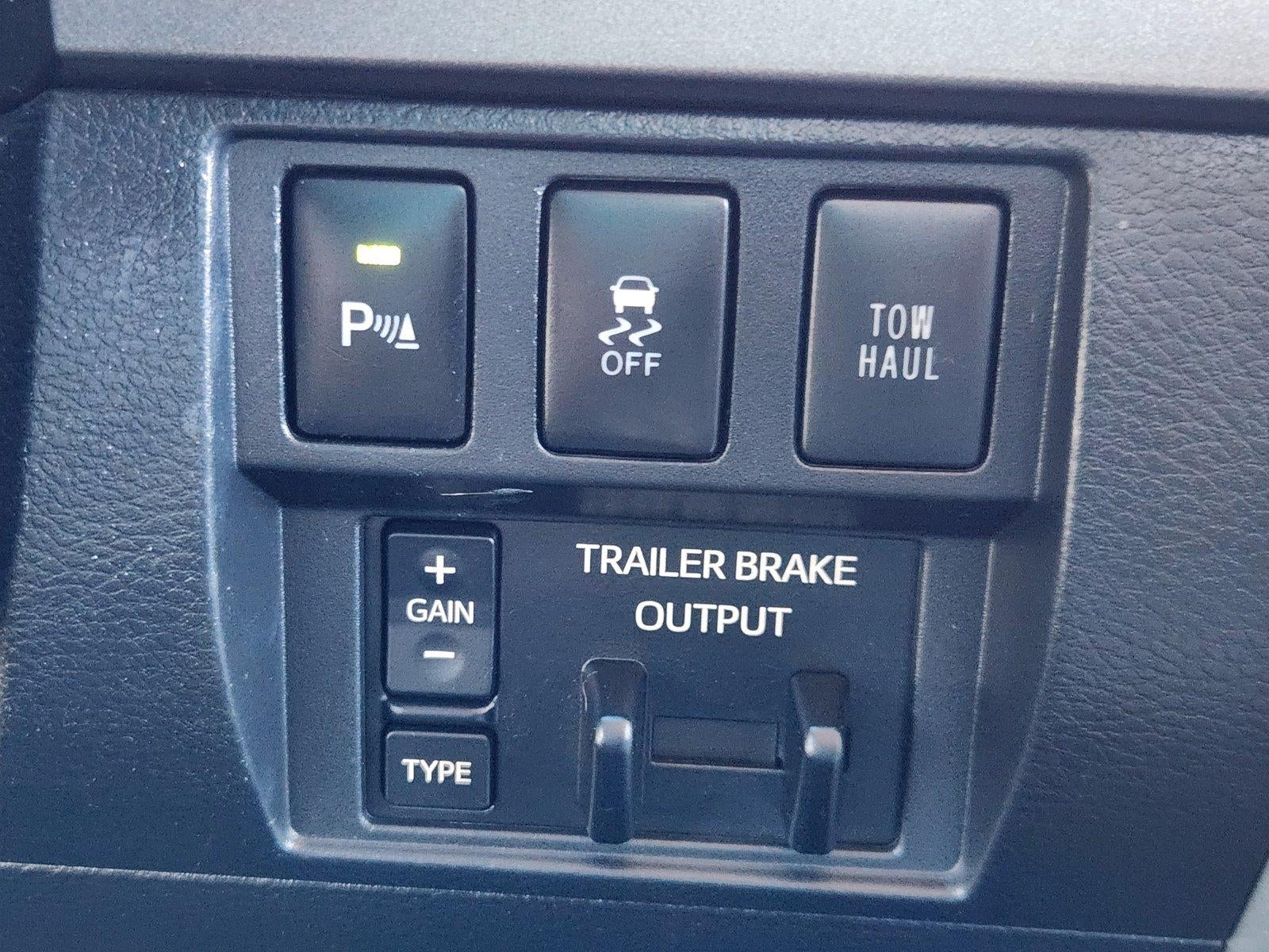2017 Toyota Tundra 4WD SR5