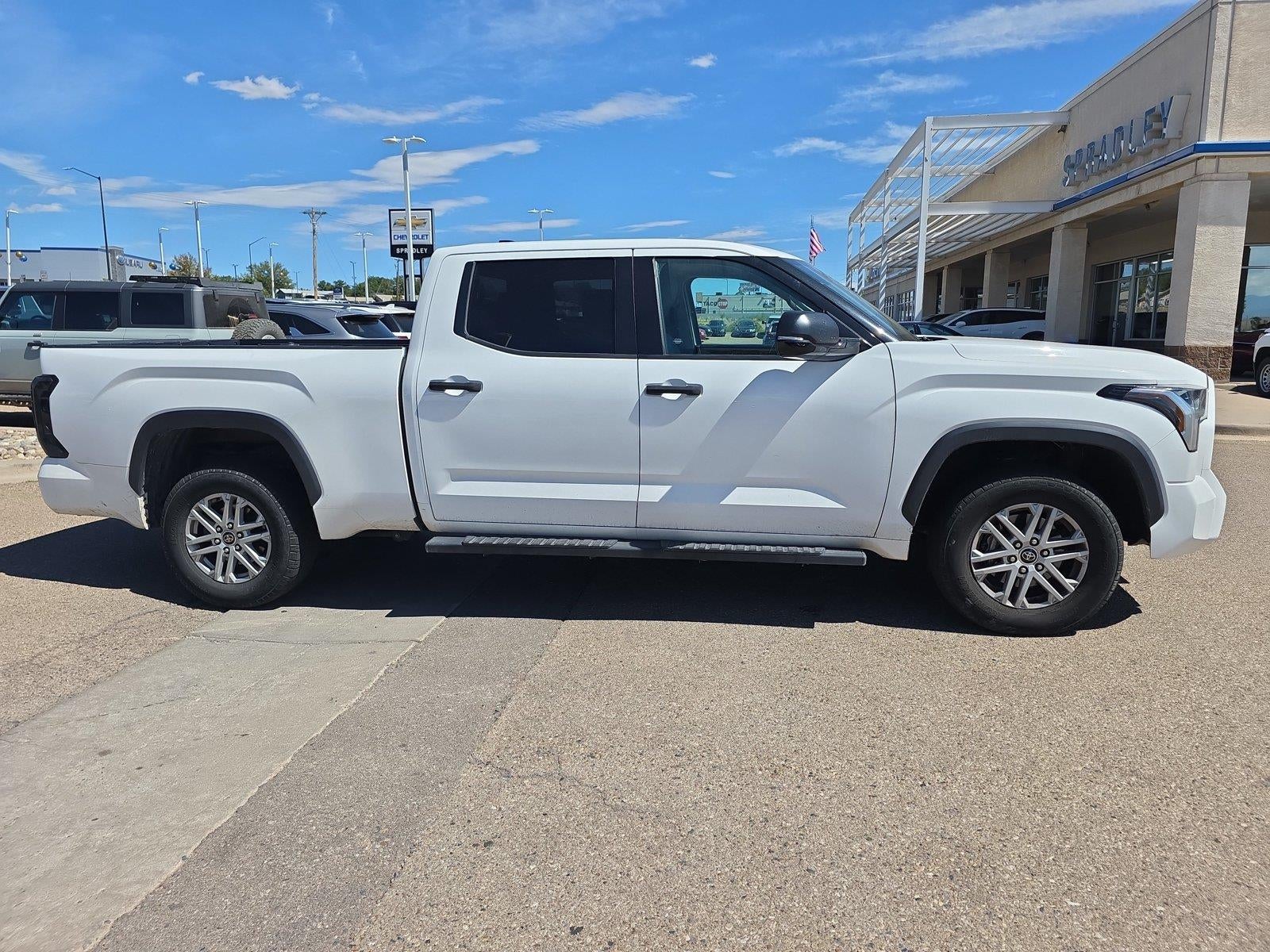 2022 Toyota Tundra 4WD SR5