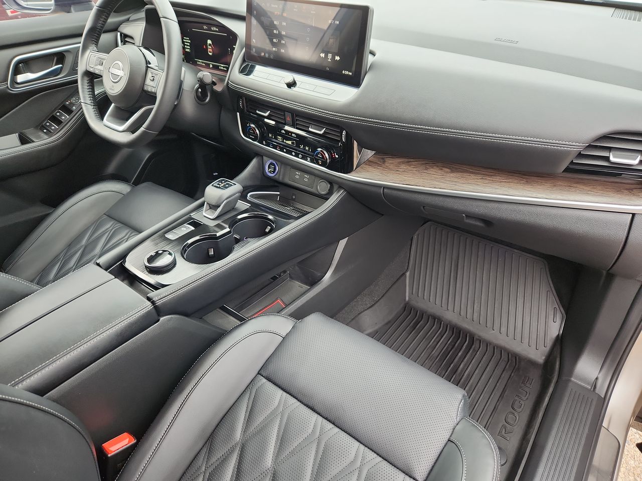 2024 Nissan Rogue Platinum