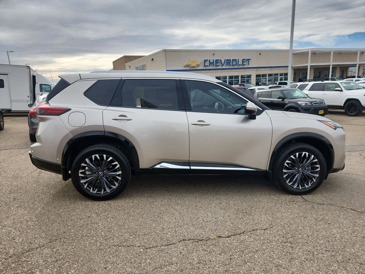 2024 Nissan Rogue Platinum