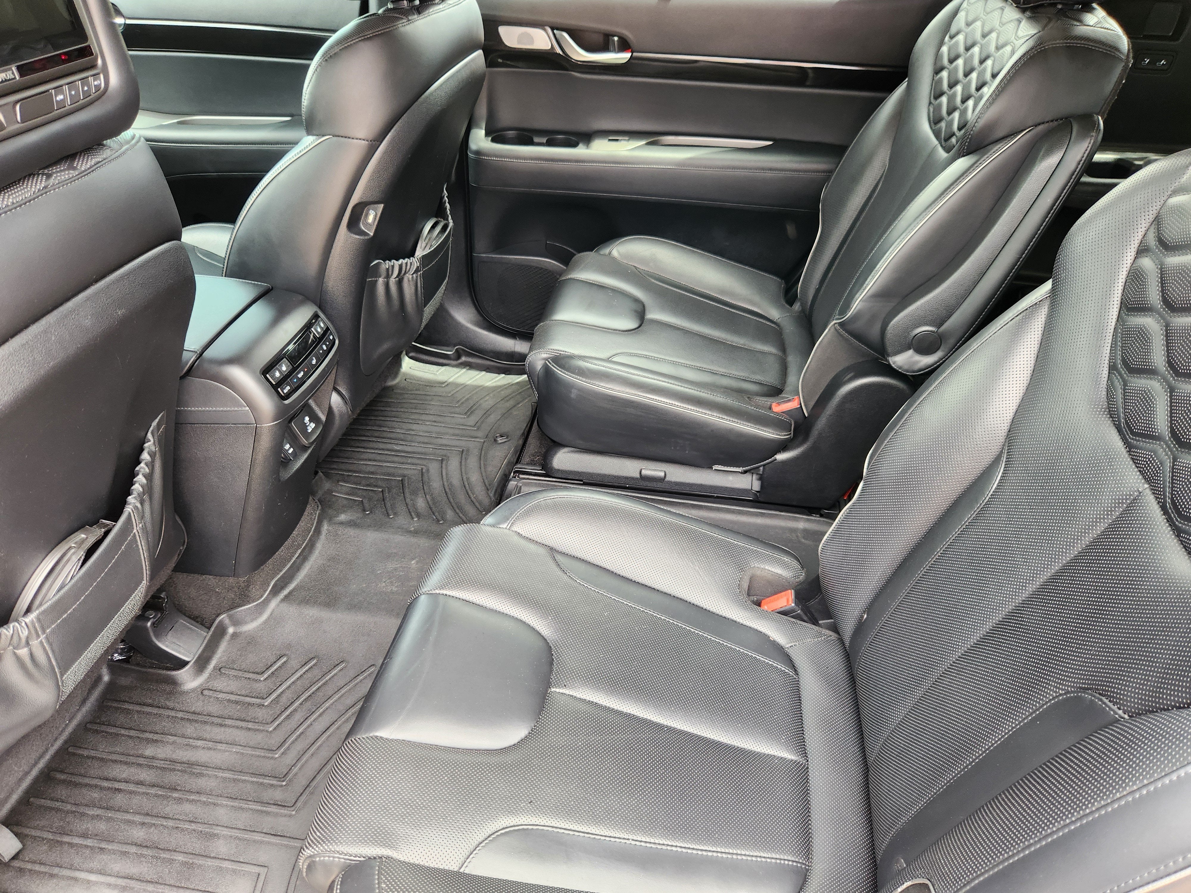 2022 Hyundai PALISADE Base