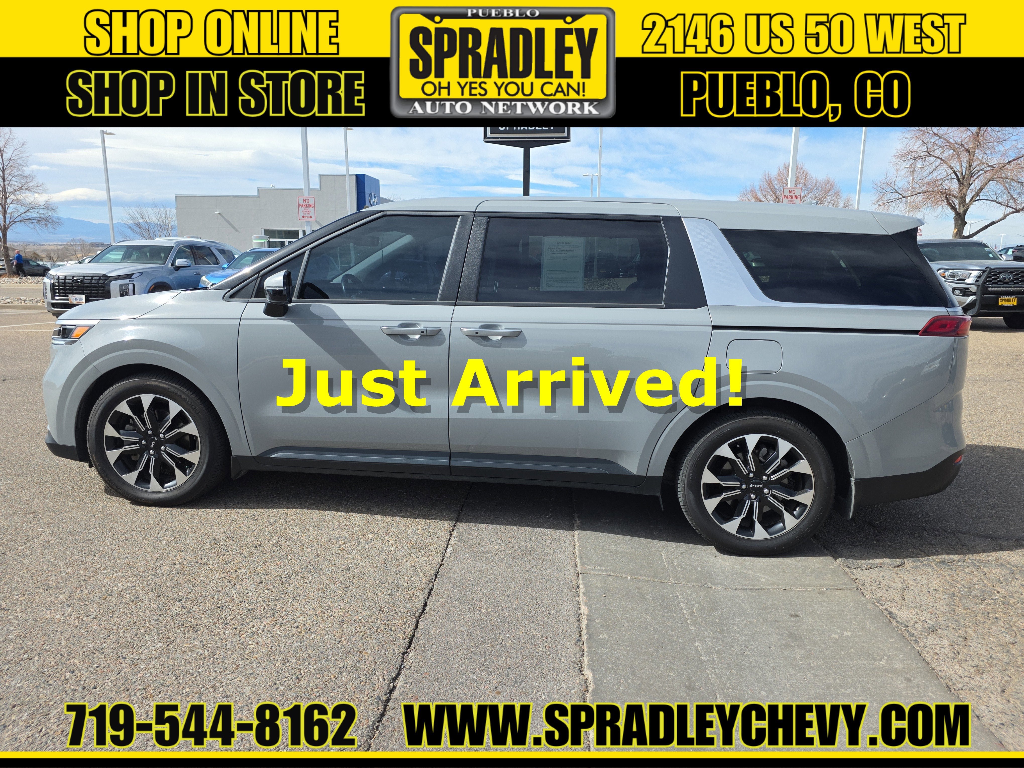 2023 Kia Carnival EX