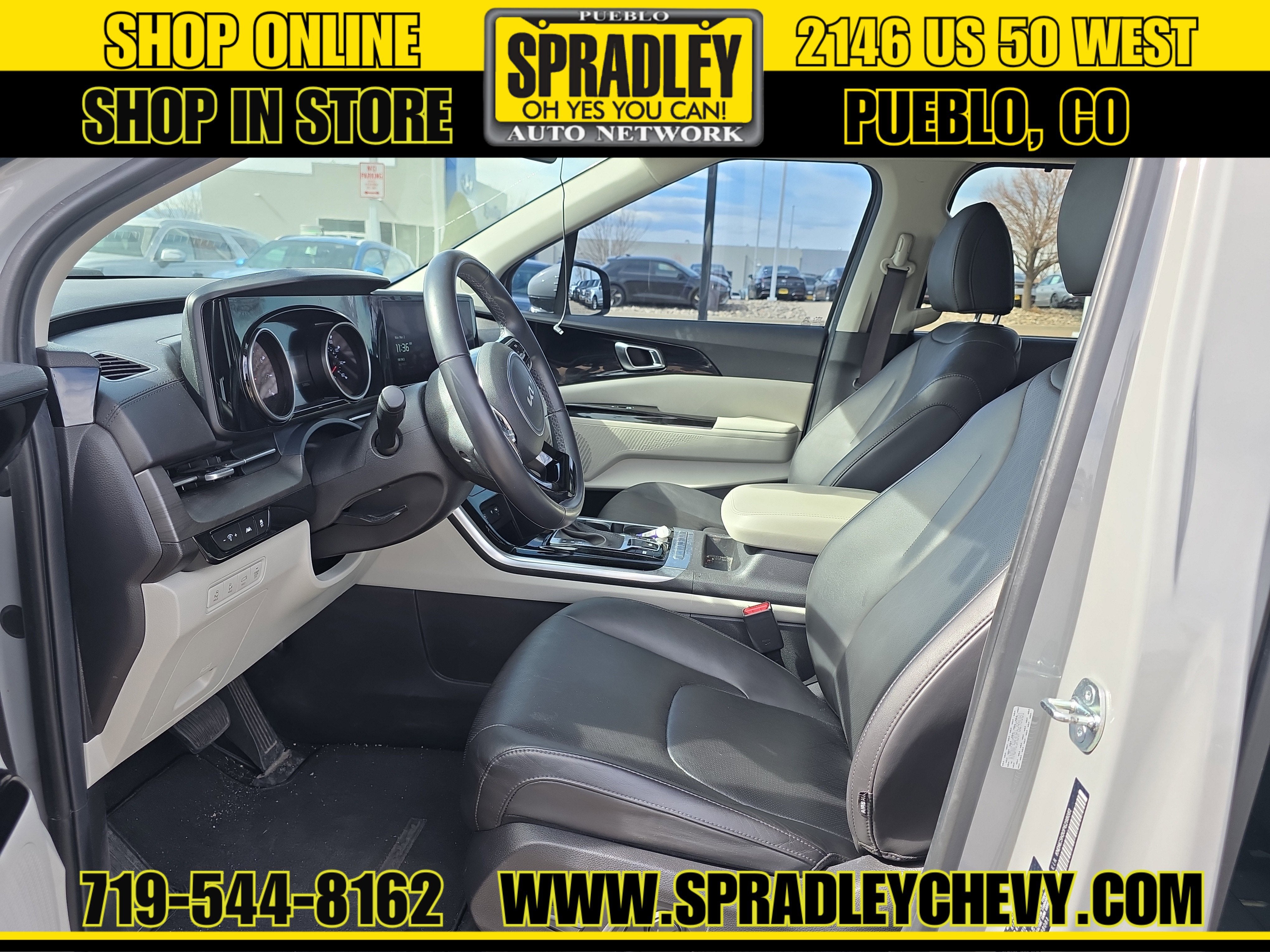 2023 Kia Carnival EX