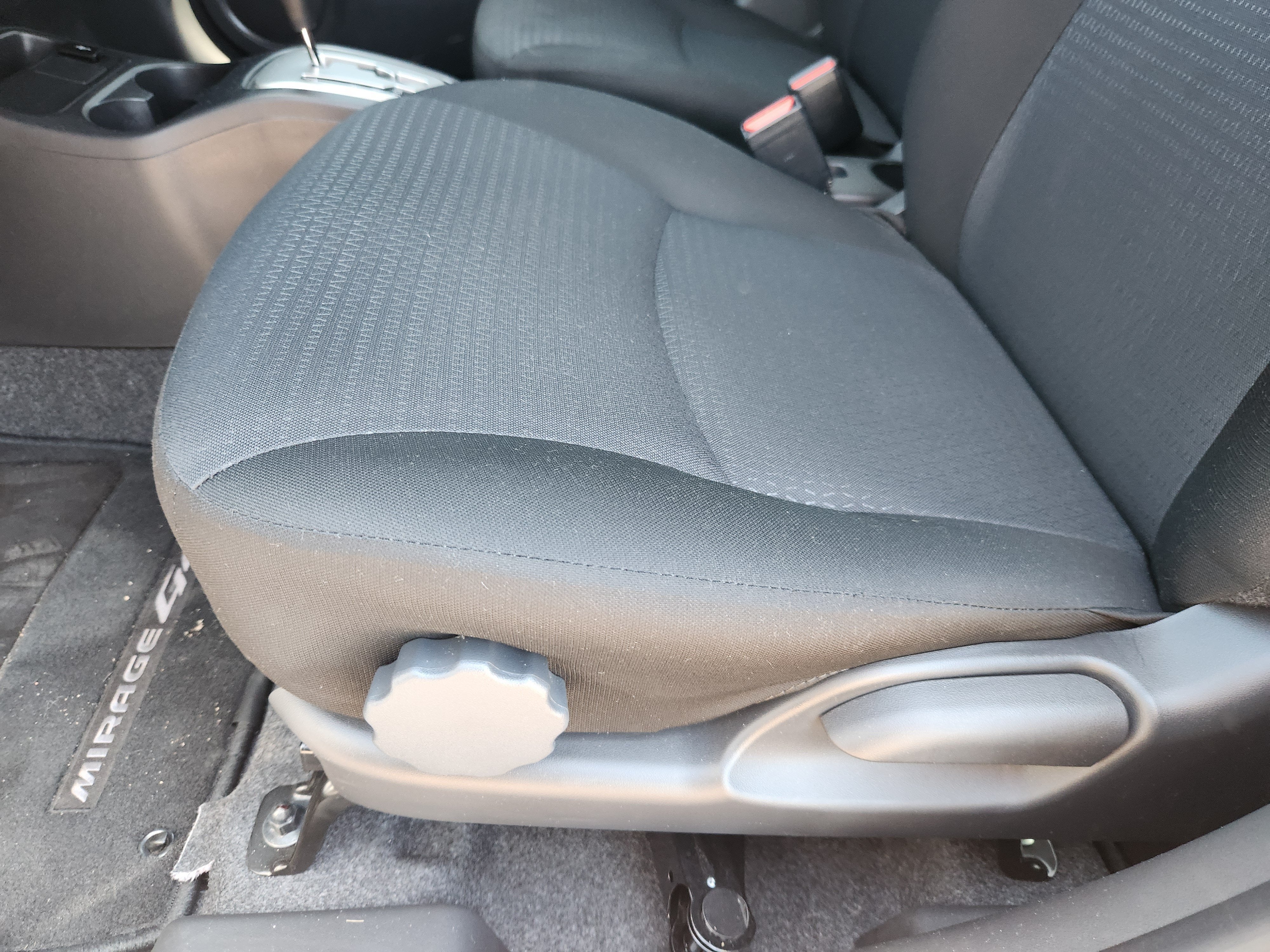 2024 Mitsubishi Mirage G4 ES