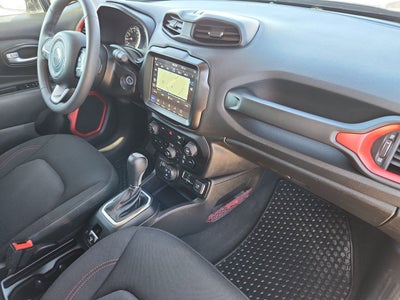 2023 Jeep Renegade Trailhawk