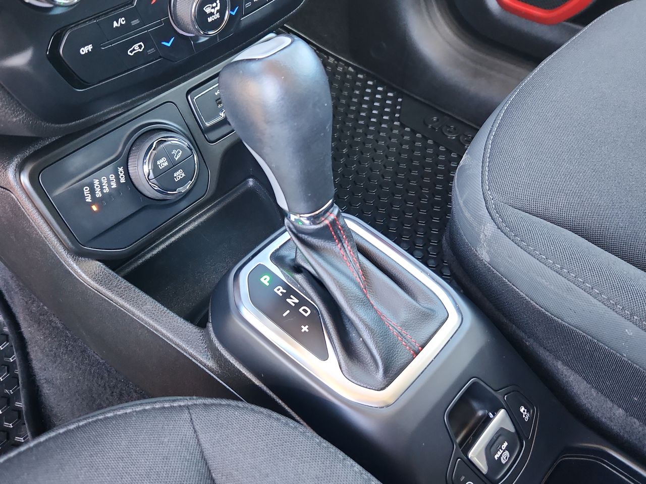 2023 Jeep Renegade Trailhawk