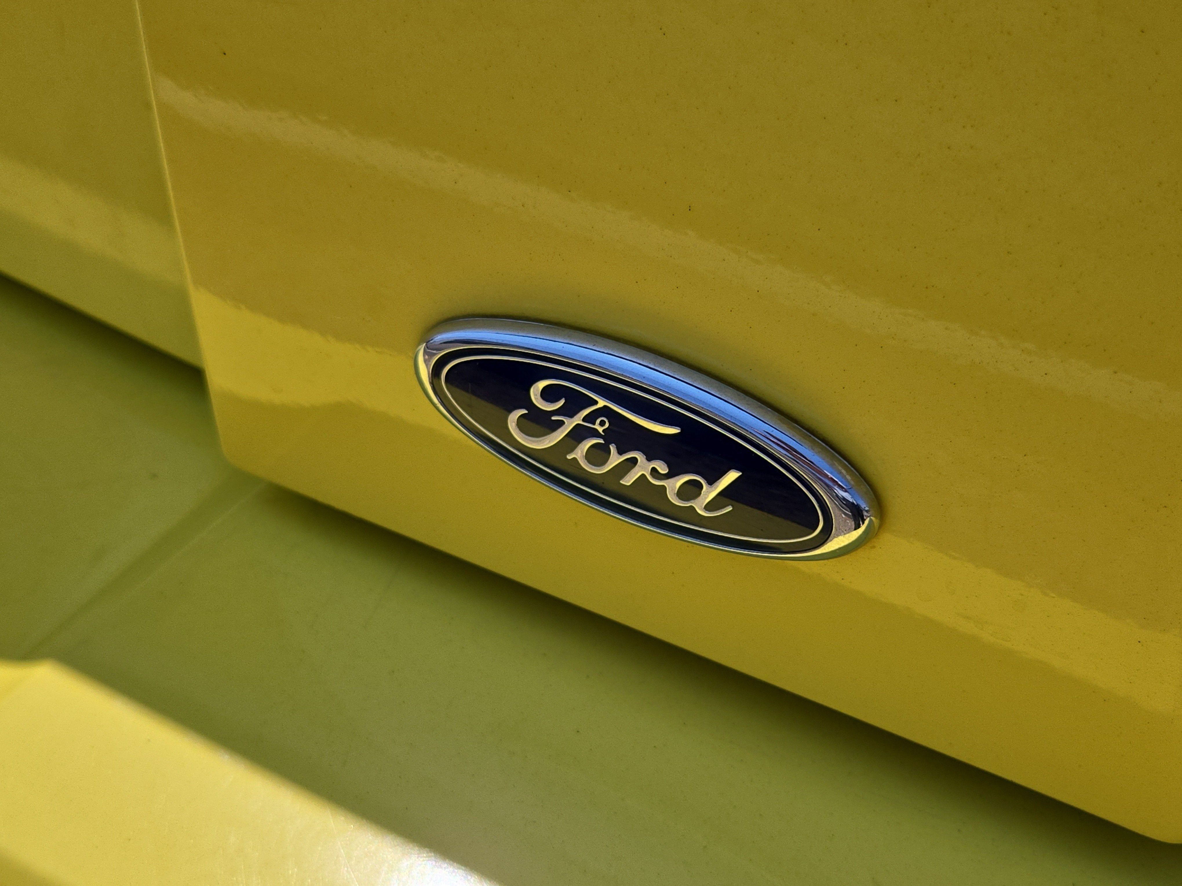 2002 Ford Mustang V6