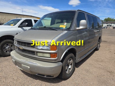 2002 Chevrolet Express Van LT