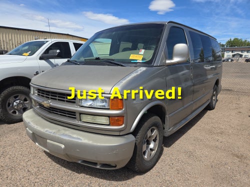 2002 Chevrolet Express Van LT