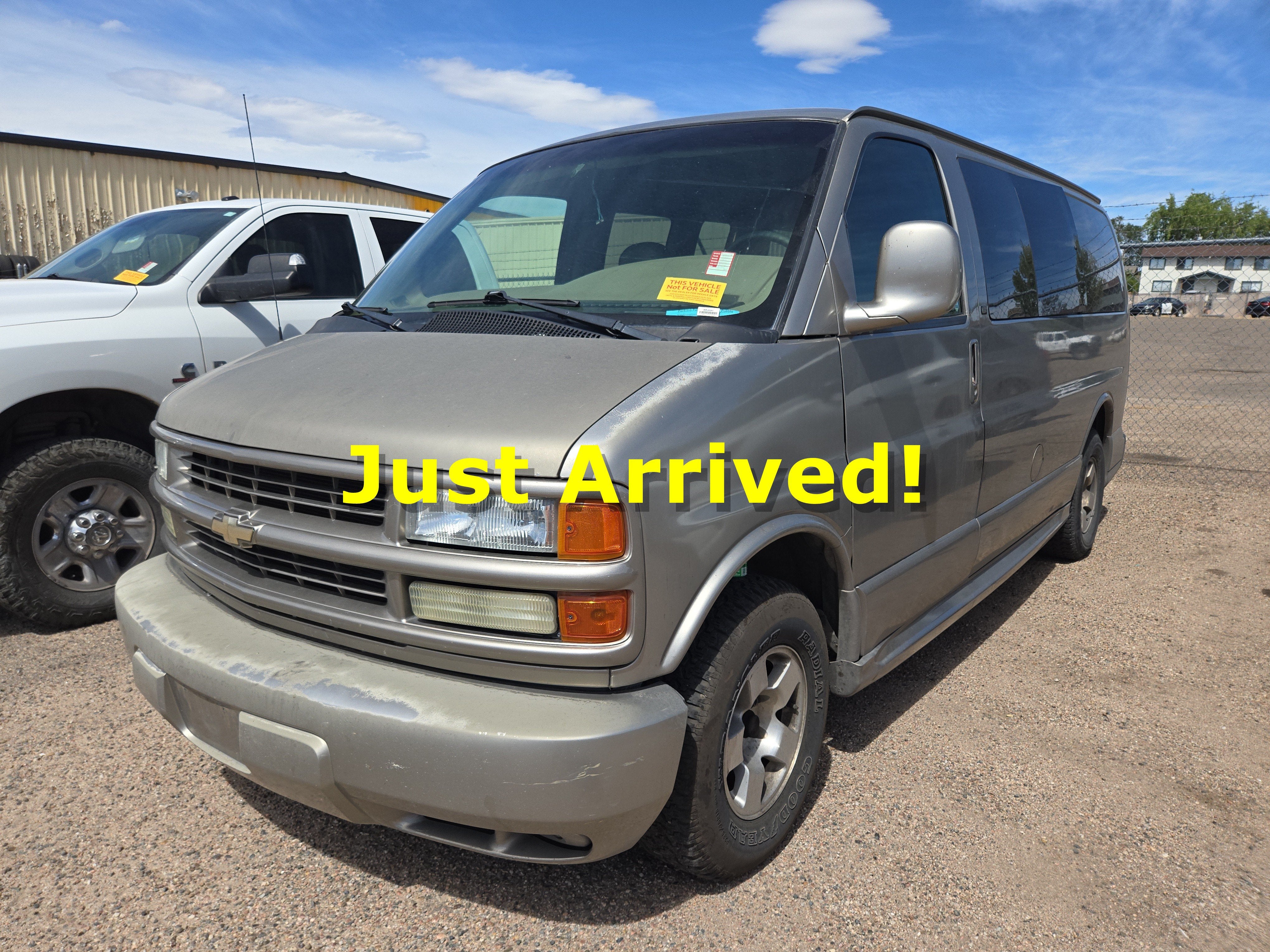 2002 Chevrolet Express Van LT