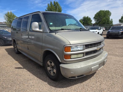 2002 Chevrolet Express Van LT