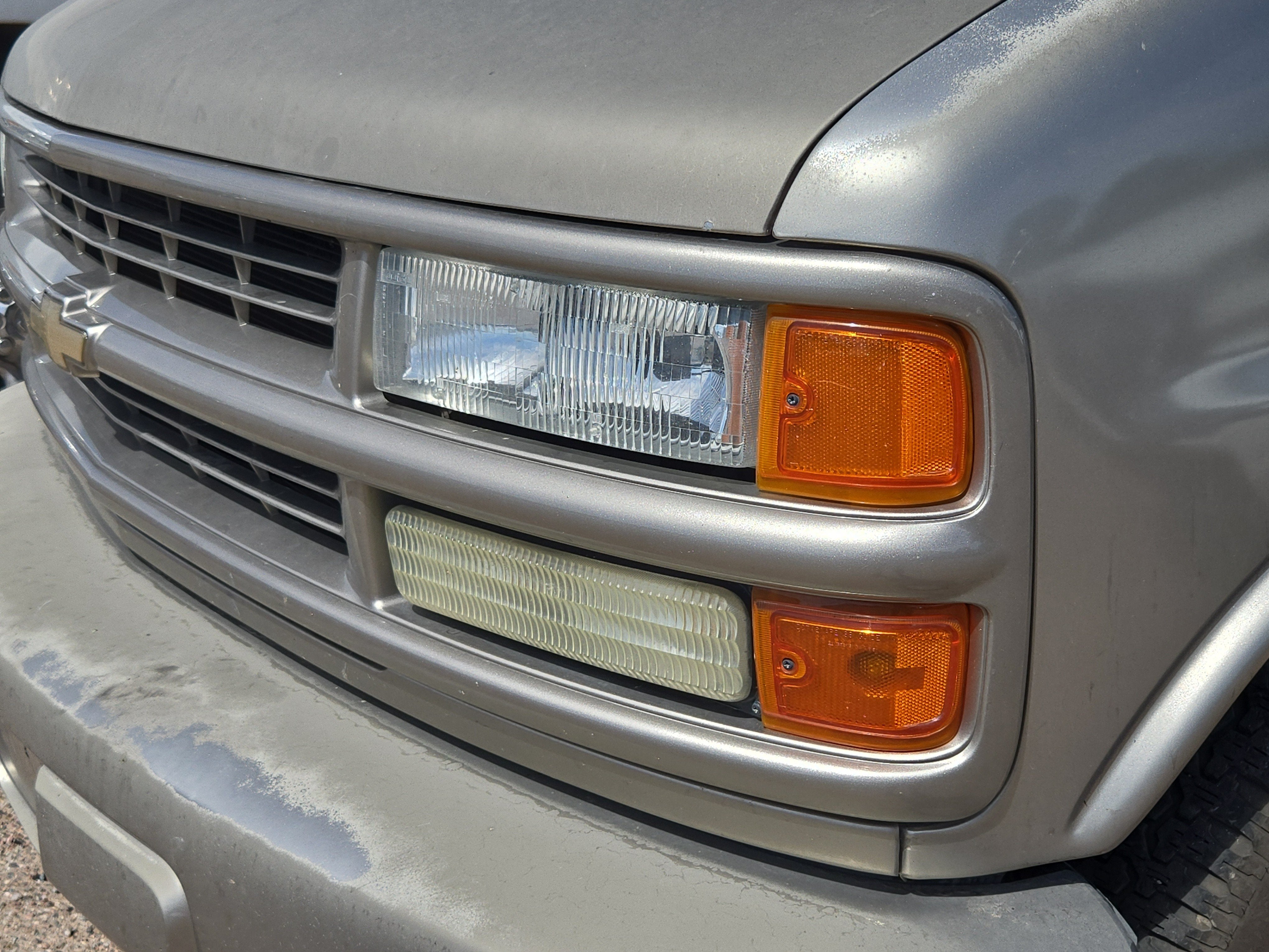2002 Chevrolet Express Van LT