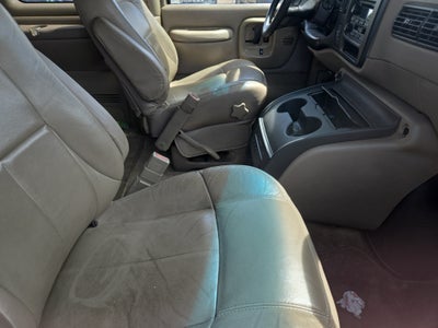 2002 Chevrolet Express Van LT
