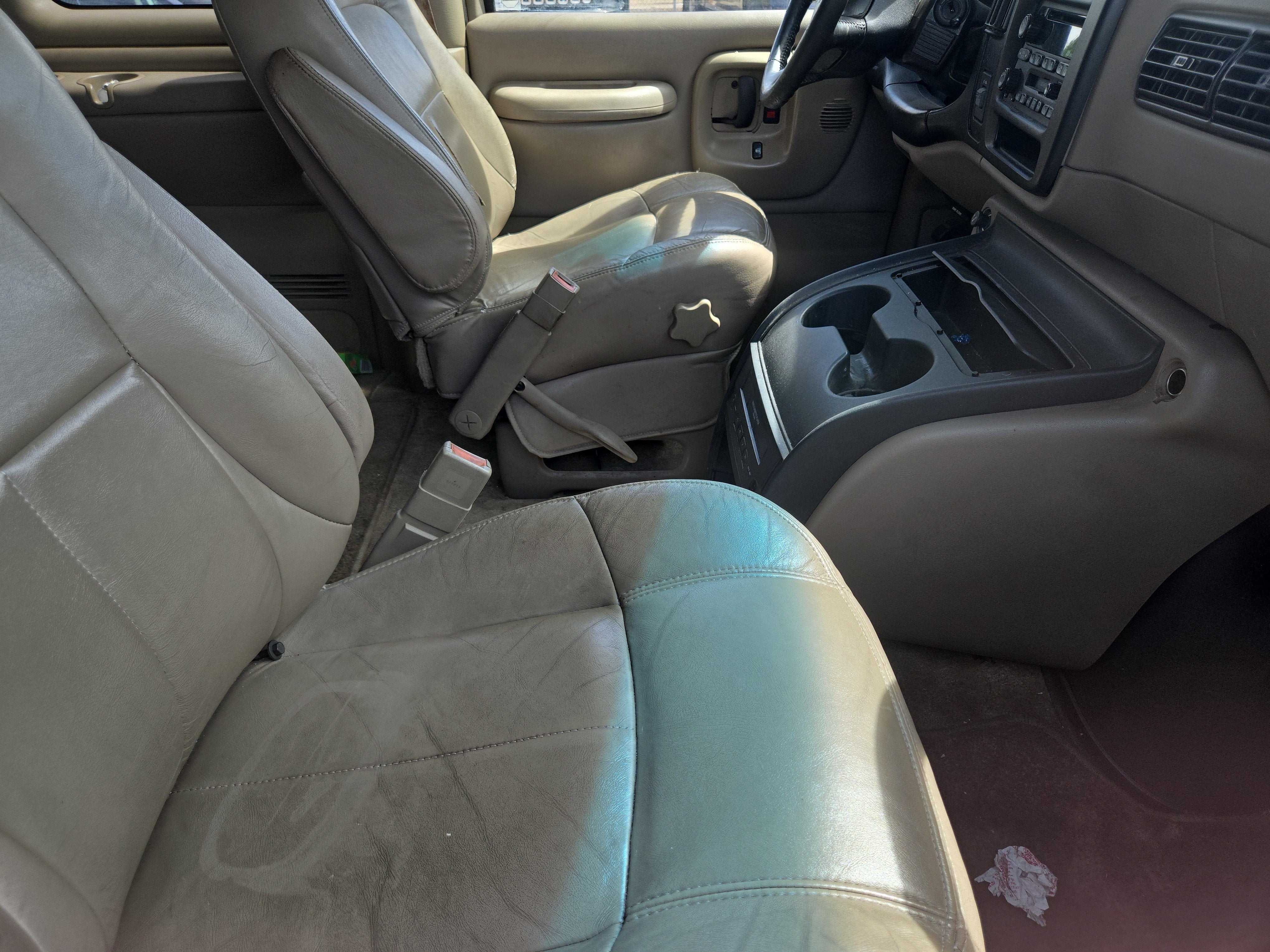 2002 Chevrolet Express Van LT