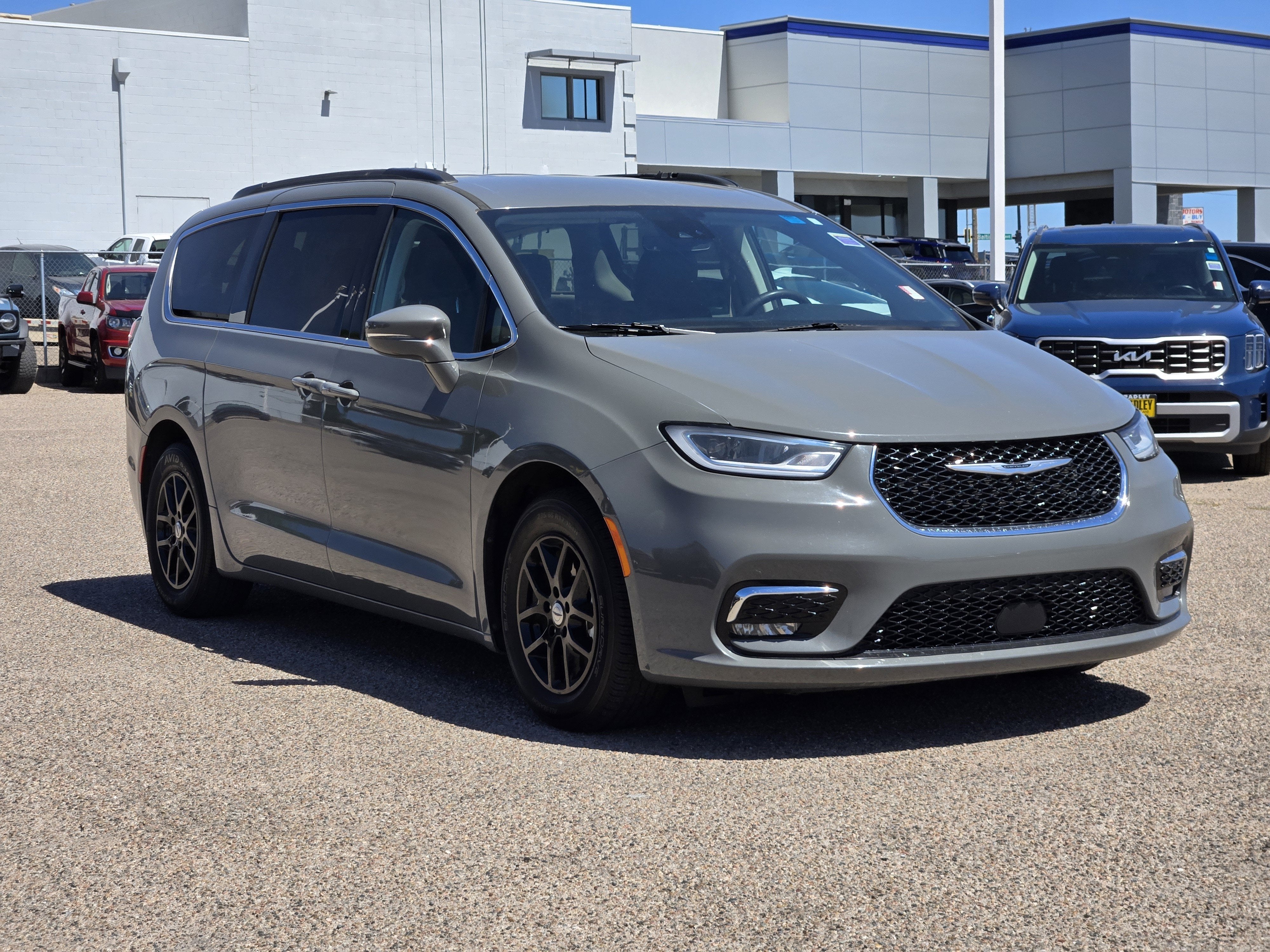 2022 Chrysler Pacifica Touring L