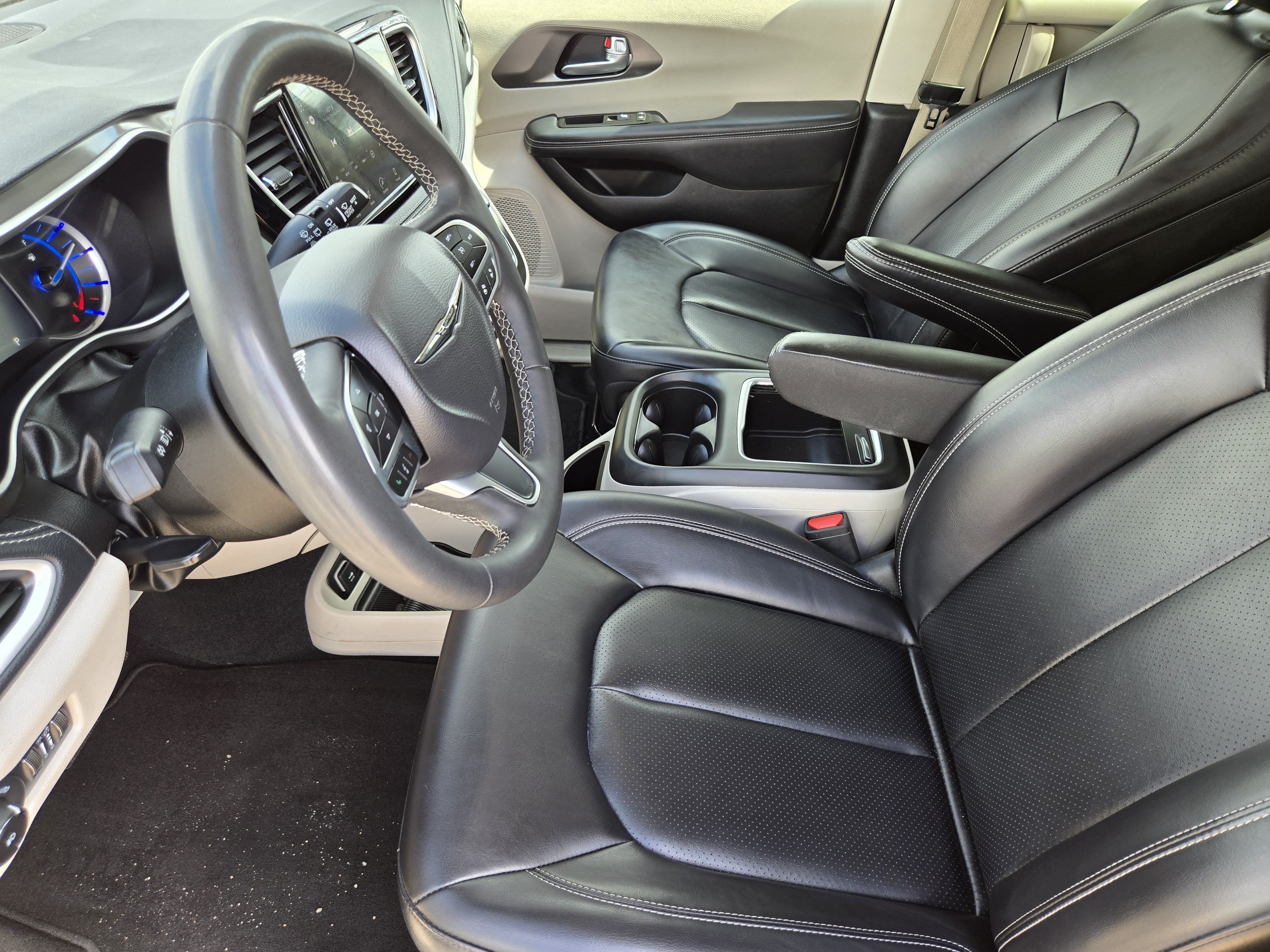 2023 Chrysler Pacifica Hybrid Touring L